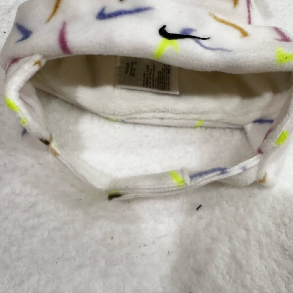 White Toddler Nike Hat and Mitten Set - Picture 3 of 12